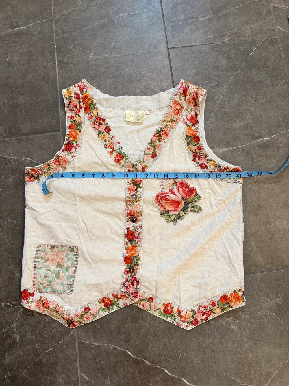 Paperlace funky floral vest - Picture 9 of 9